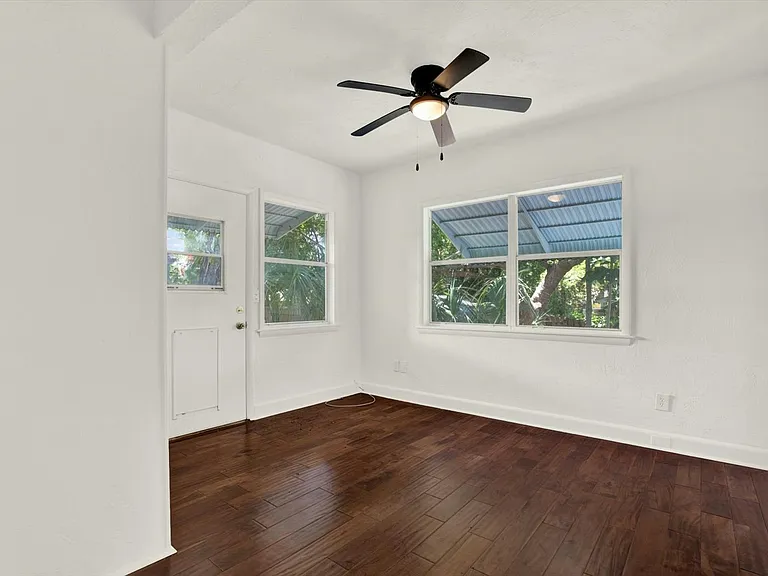 1614 N Osceola Ave — Photo 8