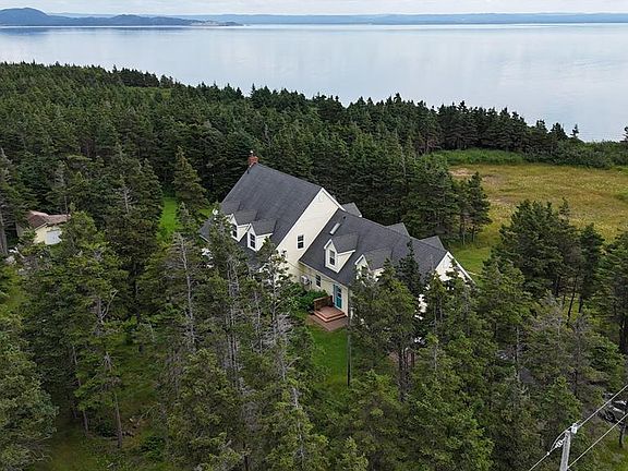 3rd image of 25 Seaside Drive