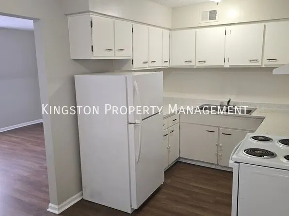 100 Summit Dr APT 12, Mount Sterling, KY 40353