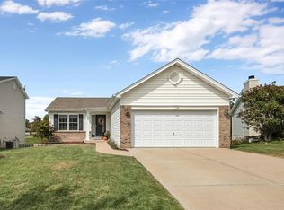 608 Homefield Glen Ct, O'Fallon, MO 63366