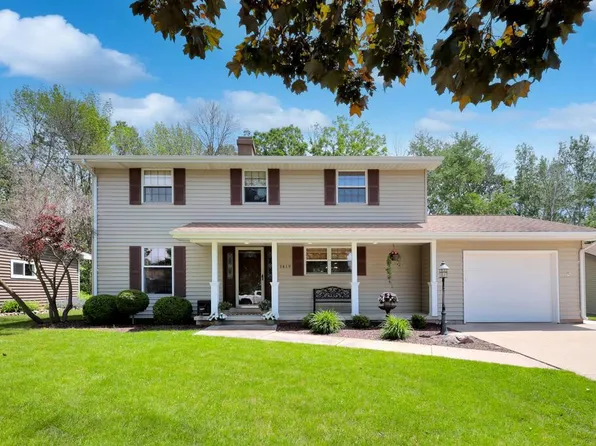 1419 Lee CIRCLE, Manitowoc, WI 54220