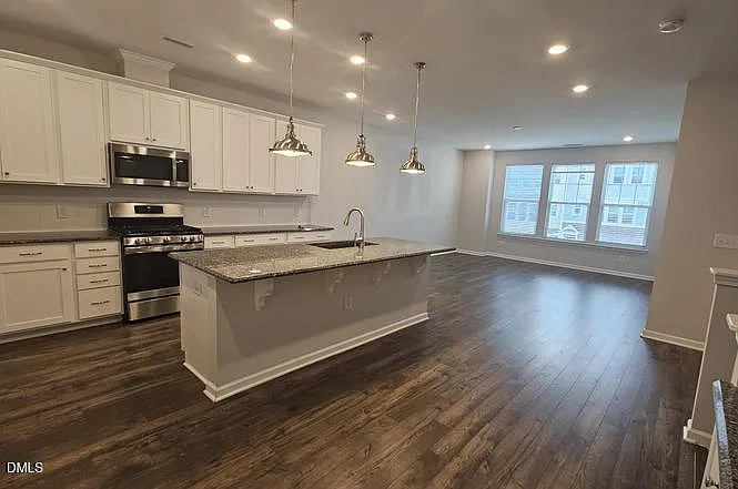 1038 Manorhaven Dr — Photo 6