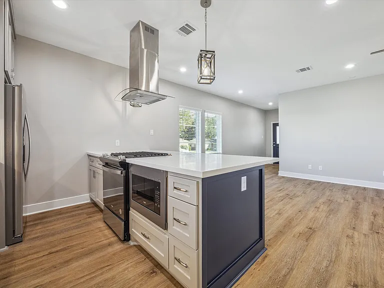 4602 W Orange St #A — Photo 2