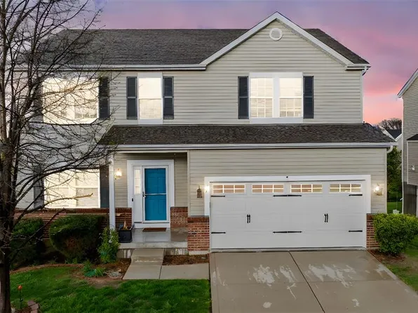 77 Brighton Park Dr, Saint Charles, MO 63303