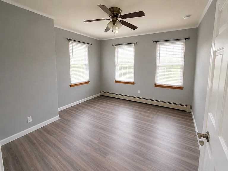 20 W Academy St — Photo 13