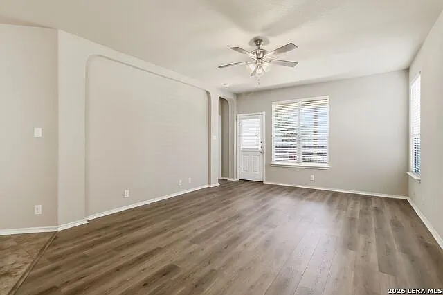 9006 Hubbard Hl — Photo 5
