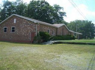 584 Dinnerbell Rd, Butler, PA 16002