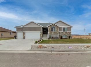 1055 W 275 S, Tremonton, UT 84337