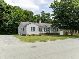 108-110 S Melville St, Graham, NC 27253