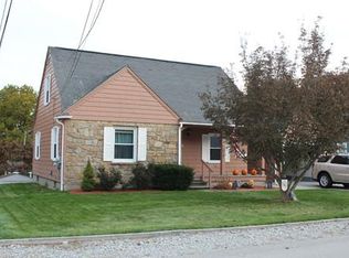 13 Fairview Ave, Dudley, MA 01571