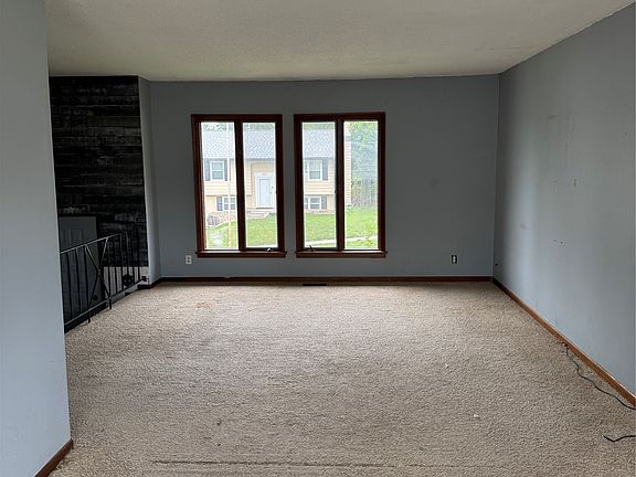 3rd image of 4420 Wakonda Dr