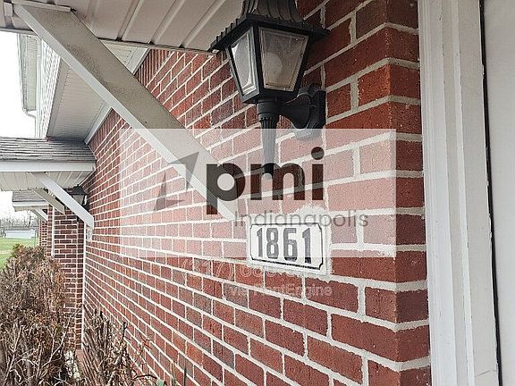 2nd image of 1861 Winfield Park Dr