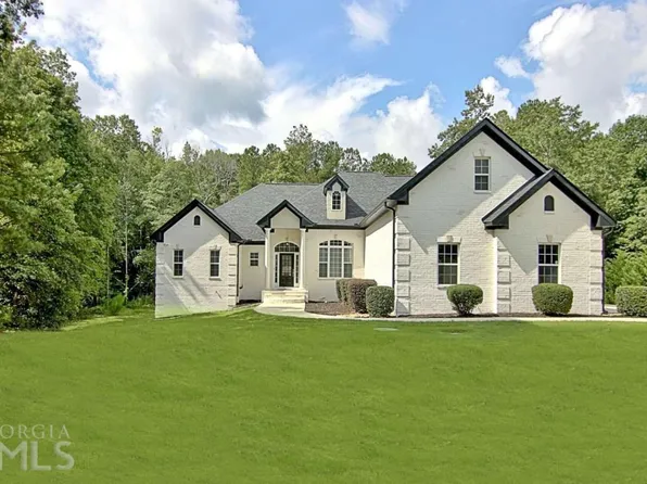 185 Buckhorn Trl, Fayetteville, GA 30214
