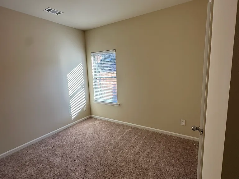 624 Ocean Ave — Photo 13