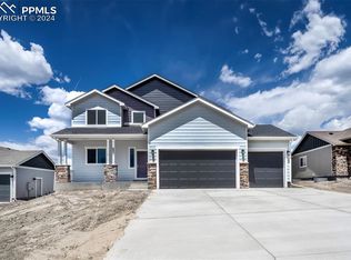 882 Naismith Ln, Monument, CO 80132