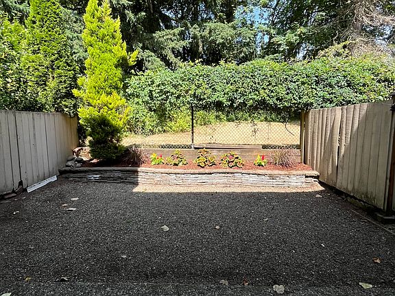 Private back patio that looks onto golf course