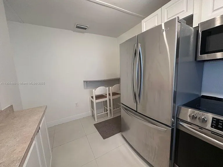 2898 NW 6th Ct — Photo 8