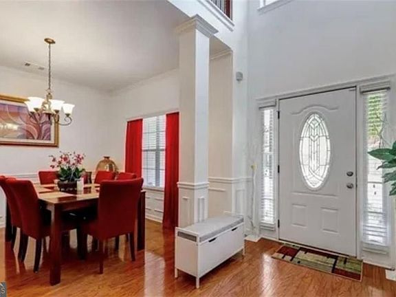 3rd image of 2128 Dartmouth Ct