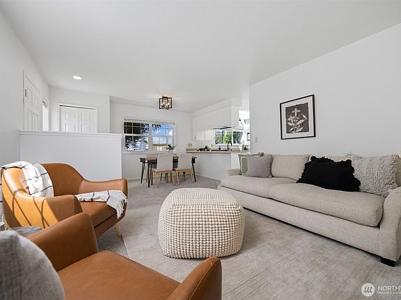 4th image of 126 E Grover Street #5