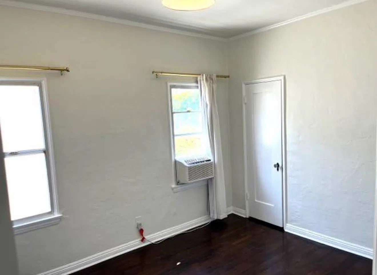 1471 S Sherbourne Dr — Photo 4