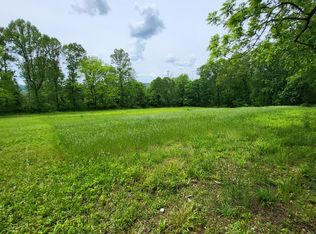 406 Coffeetown Rd, Easton, PA 18042