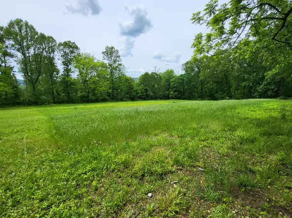 406 Coffeetown Rd, Easton, PA 18042