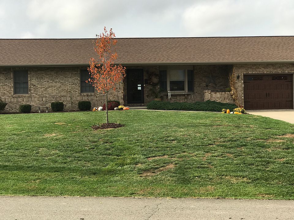 Brick ranch style home