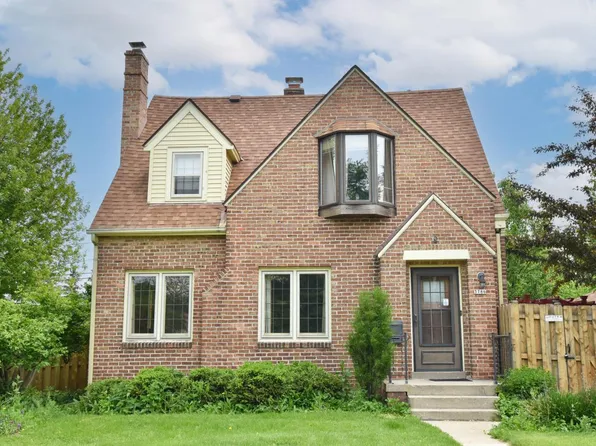 3786 South 35th STREET, Greenfield, WI 53221