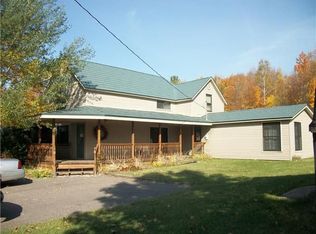 736 Cooper Lake Rd, Ishpeming, MI 49849