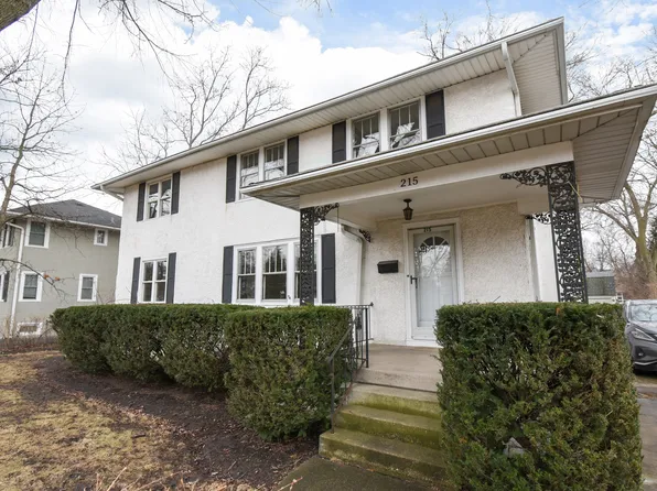 215 Olmsted Rd, Riverside, IL 60546