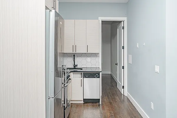 Rented by MySpaceNYC | media 4