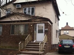 9 E 38th St, Bayonne, NJ 07002