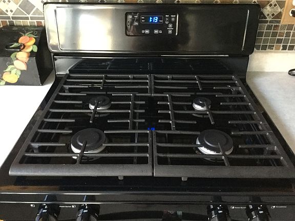 Gas range, new 9/17