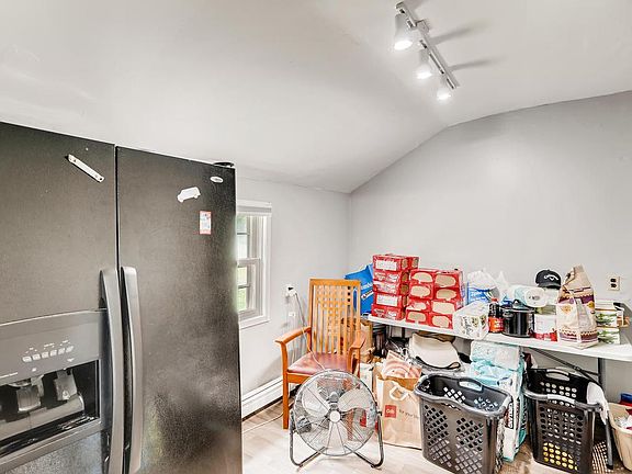 5th image of 436 Park St