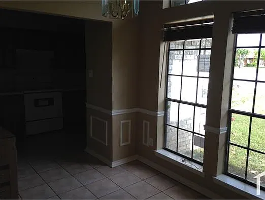 7213 Colgate Ln — Photo 6
