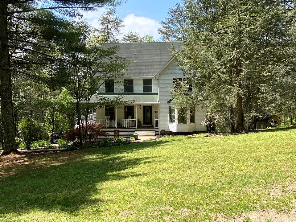 1st image of 979 Sunny Acres Dr