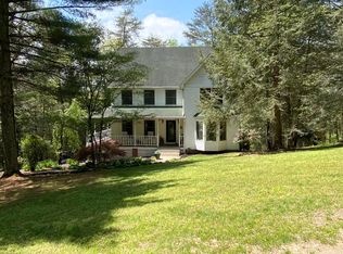 979 Sunny Acres Dr, Crossville, TN 38555