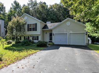 5 Santee Dr, Gansevoort, NY 12831