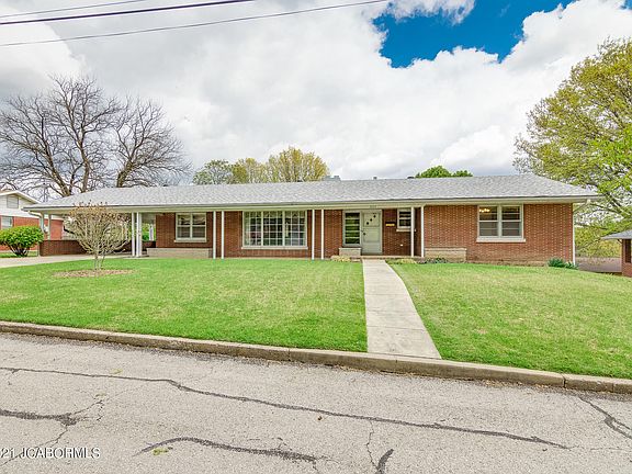 4th image of 1111 Jobe Dr