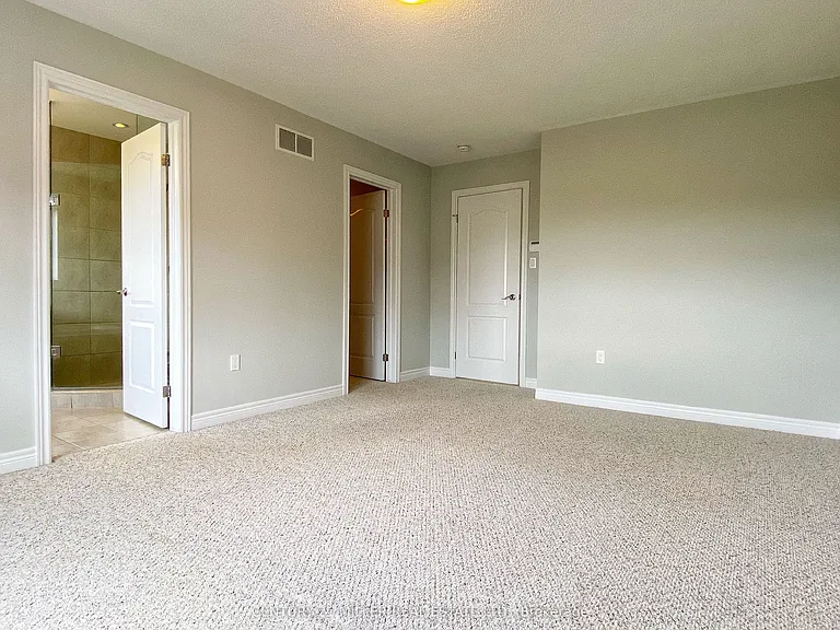 67 Summerberry Way — Photo 16