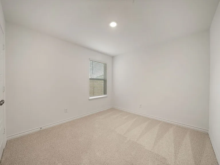1115 Pigeon Ln — Photo 21
