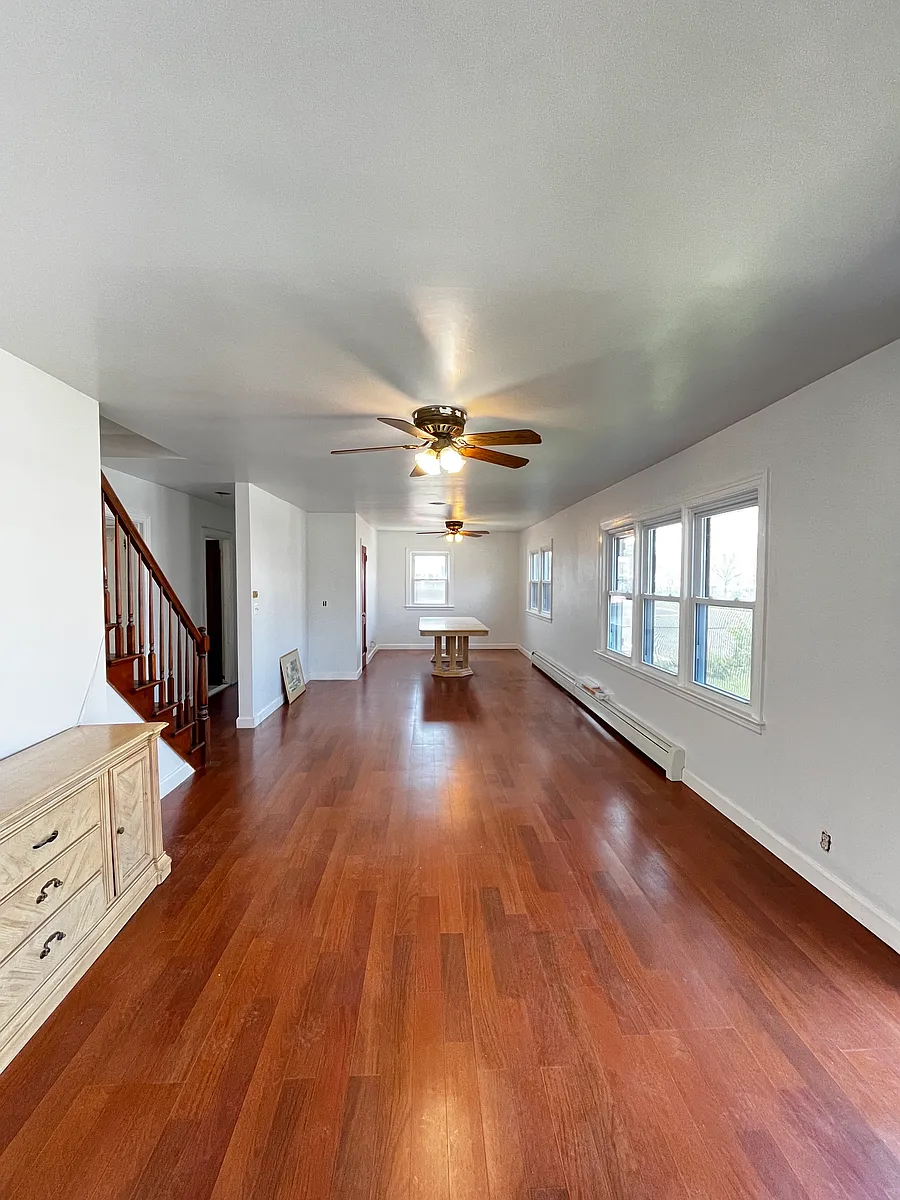 Building Photo - 108 Ruden St #C
