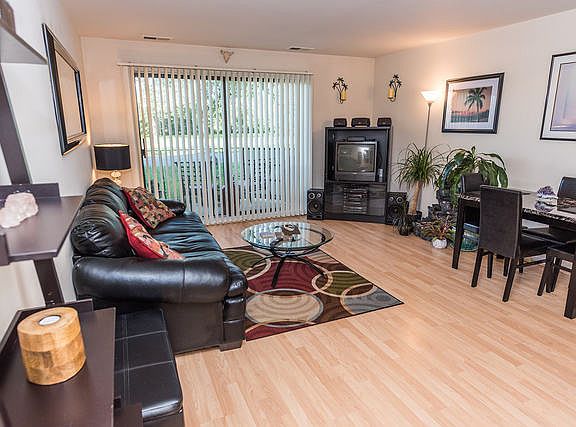 4th image of 1243 E Baldwin Ln Unit 112
