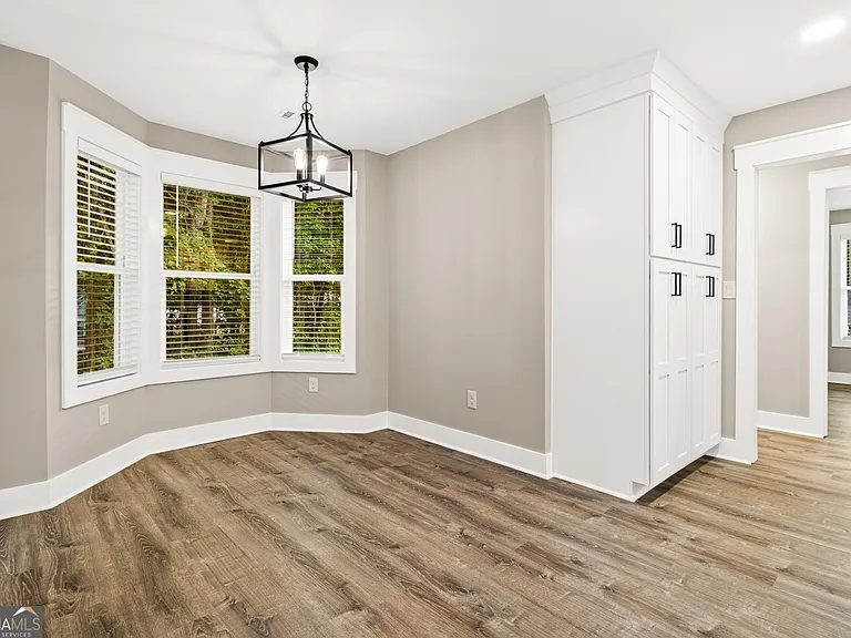 240 Clearwater Dr — Photo 7
