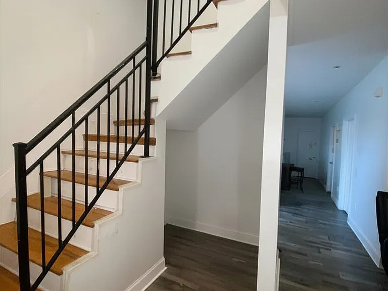 334 Bond St #2E — Photo 3