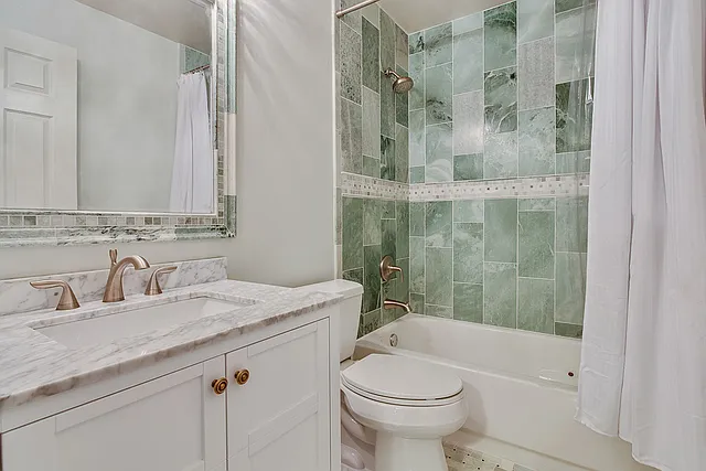 961 Cross Creek Dr N #2A — Photo 17