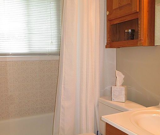 5th image of 174 Cozad Dr