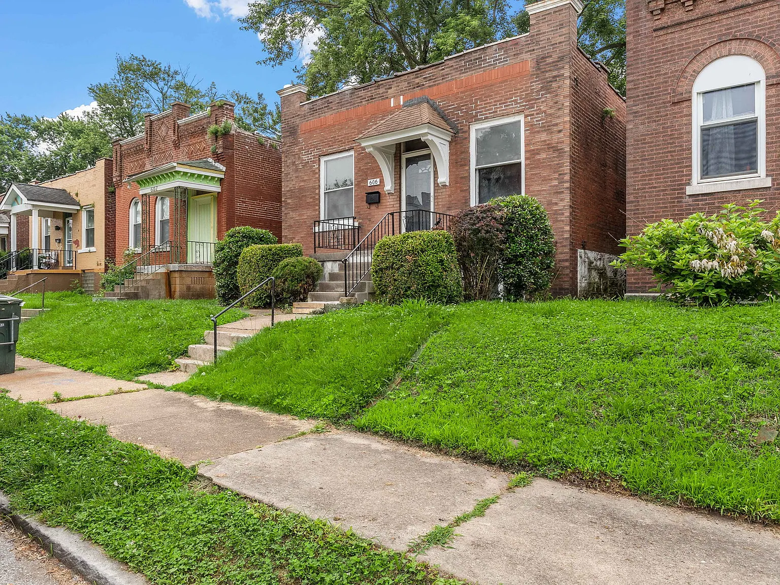 4 bed, 1175 sqft, $1,395 — Photo 3