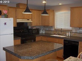 4th image of 4313 NE 155th Ave