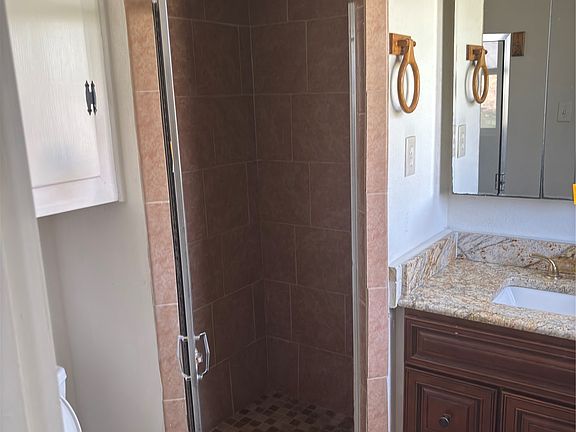 5th image of 6509 Marcille Ct